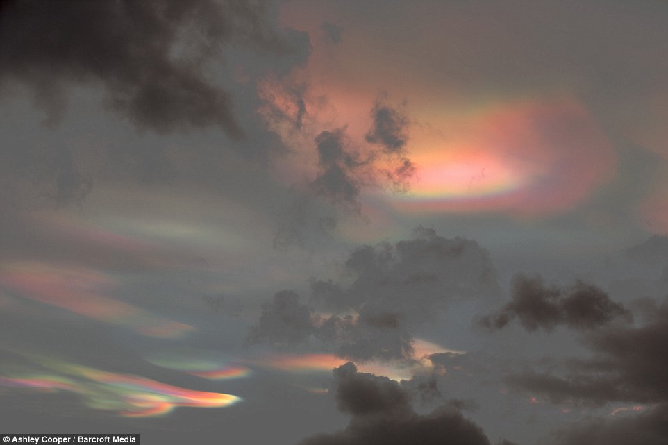 پدیده حیرت‌انگیز رنگین‌کمان آتشین+تصاویر