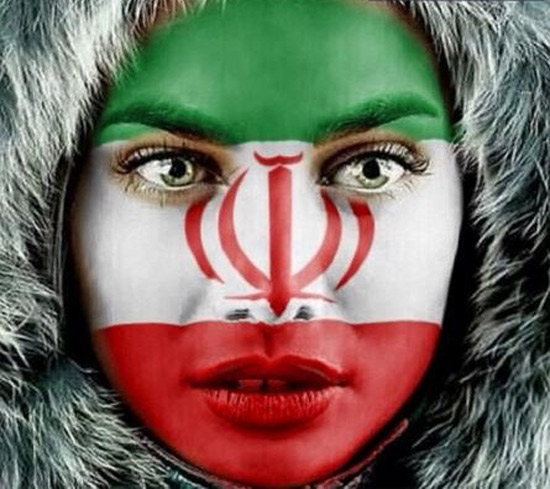 عکس/حمایت از تیم ملی والیبال به سبک تینا آخوند تبار