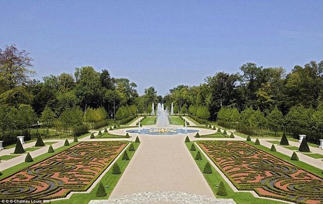 بن‌سلمان ۳۰۰ میلیون دلار برای خرید گران‌ترین خانه جهان پول داده است/ عکس