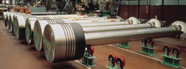 (تصاویر)ساخت بزرگترین موتور دیزلی جهان