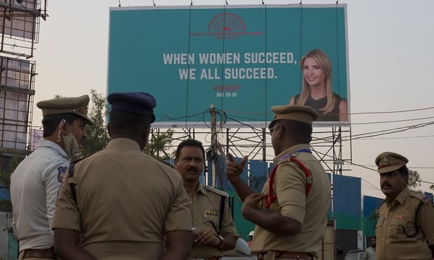 تصاویری از بیلبورد ایوانکا ترامپ در خیابان‌های هند