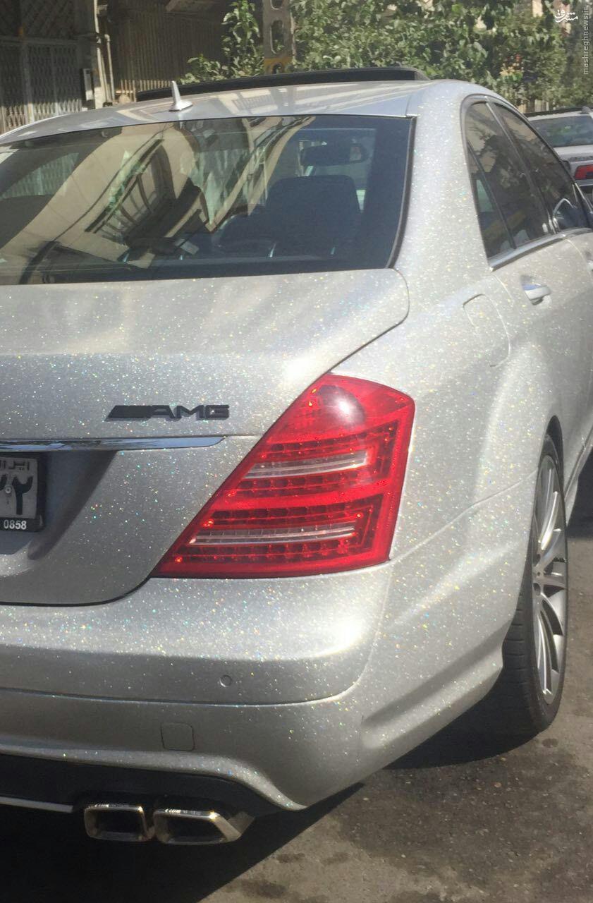 پلاک شدن مرسدس جنجالی/ عکس