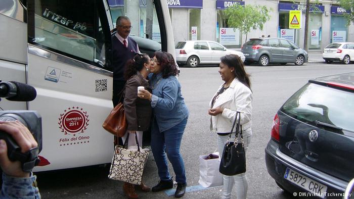 اتوبوس زنان برای مردان روستایی مجرد در اسپانیا