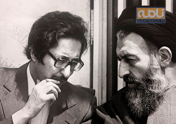 آیت‌الله محمد بهشتی و ابوالحسن بنی‌صدر در حاشیه راهپیمایی روز کارگر