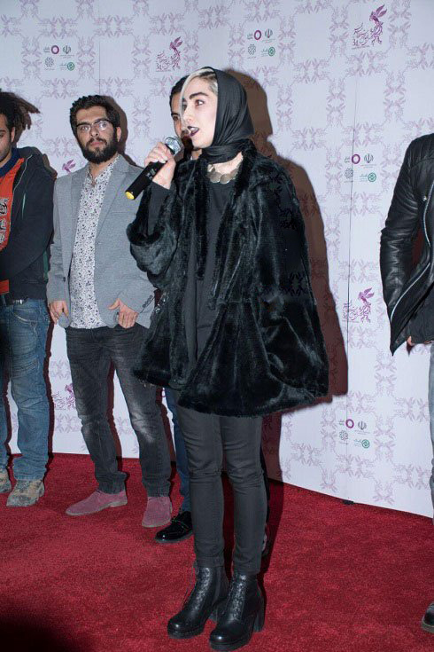 عکس/ تیپ خاص بازیگر زن 