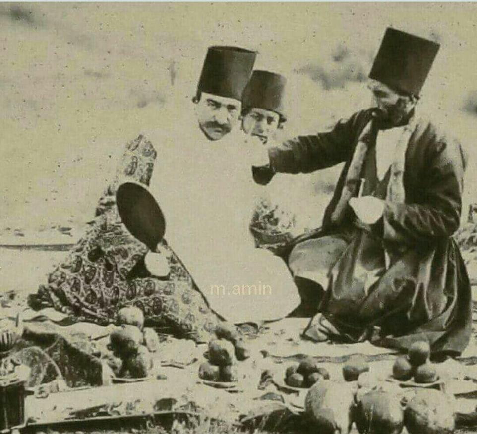 آرایشگر مخصوص ناصرالدین شاه/عکس