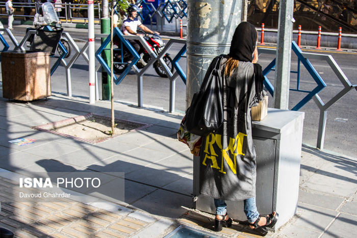 (تصاویر) مانتویی که صاحبش را ملکه می‌کند