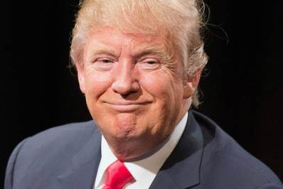 دونالد ترامپ در میان ناباوری ها به عنوان نامزد جمهوری خواهان برای انتخابات ریاست جمهوری آمریکا معرفی شد، ترامپ به دلیل مواضع و اظهارات جنجالی اش درباره مسلمانان، توافق هسته ای و سیاست داخلی امریکا به پدیده این روزهای آمریکا تبدیل شده است.