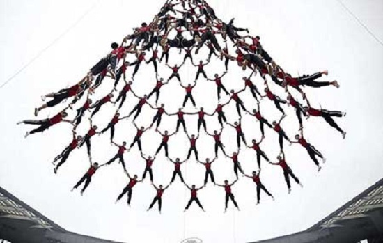 محسنی//////////////وقتی چینی‌ها دسته جمعی هنرمند می شوند + تصاویر