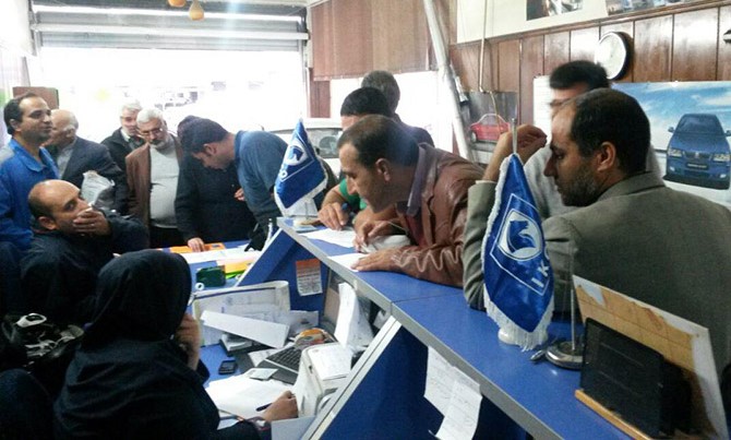 استقبال گسترده از خودرو با وام 25 میلیونی/عکس