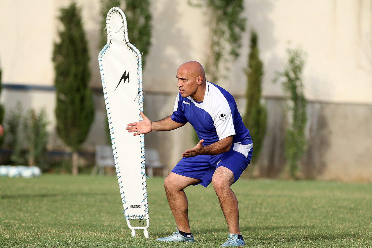 منصوریان با چهره‌ای متفاوت (گزارش تصویری)