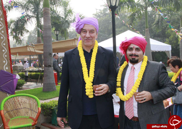 کفاشیان در لباس هندی