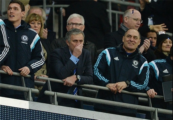 عکس/ اشک‌های مورینیو پس از پایان 914 روز ناکامی